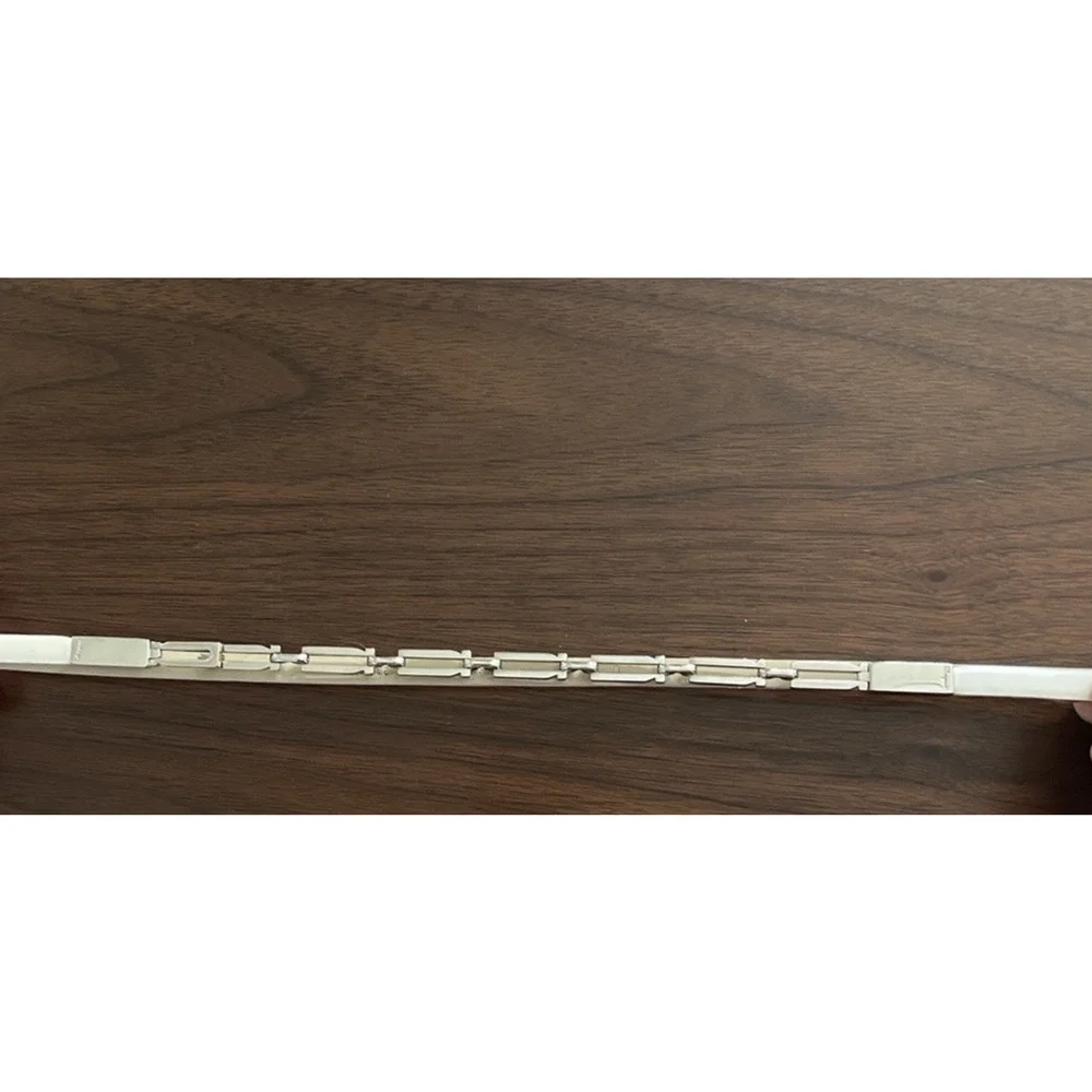 Ferragamo Luxury Leather Silver Chain Link Belt Ivory Pearlized Skinny S Italy